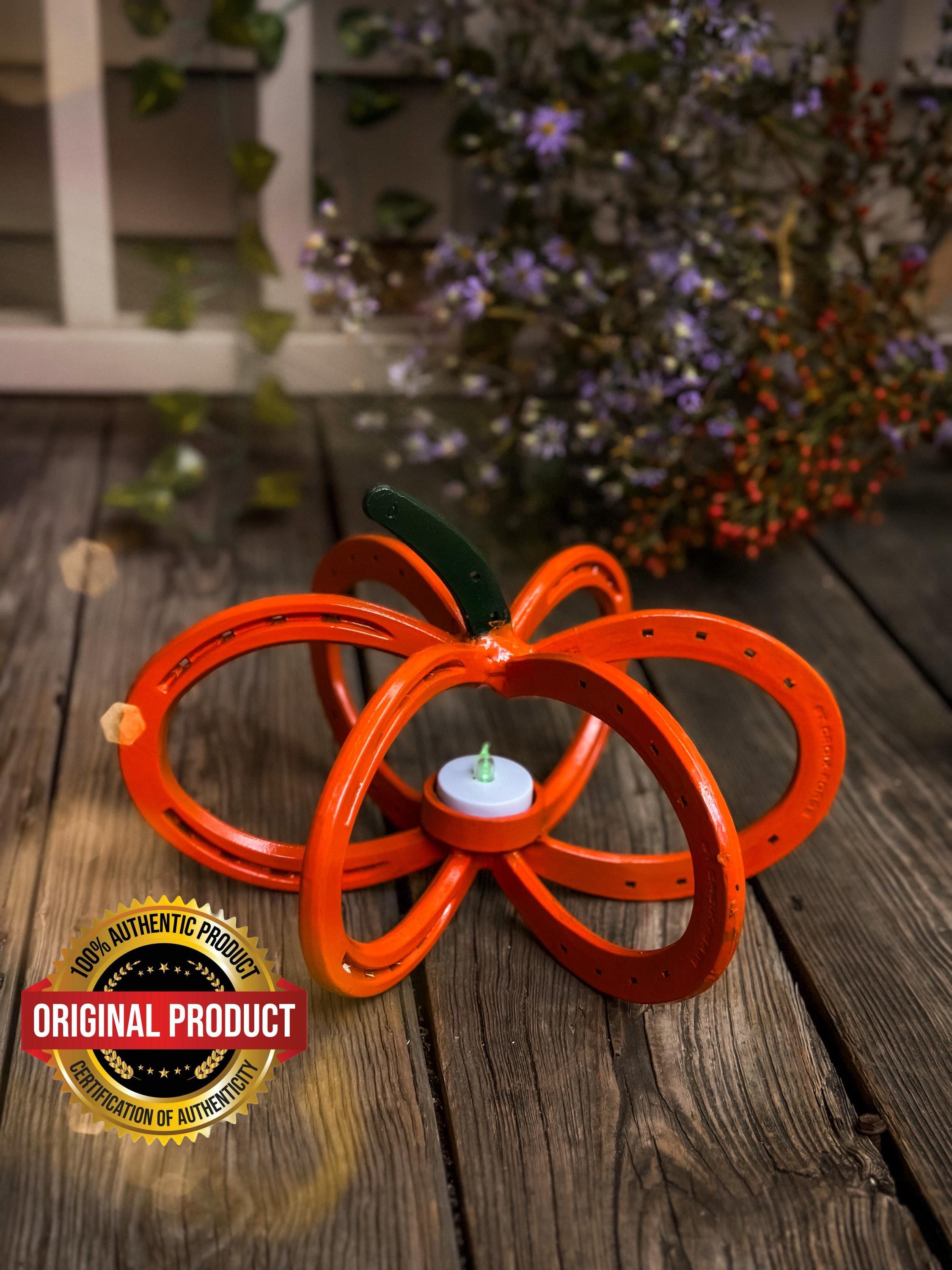 Welded Horseshoe Pumpkin 🎃 – Autumn Candle Decoration