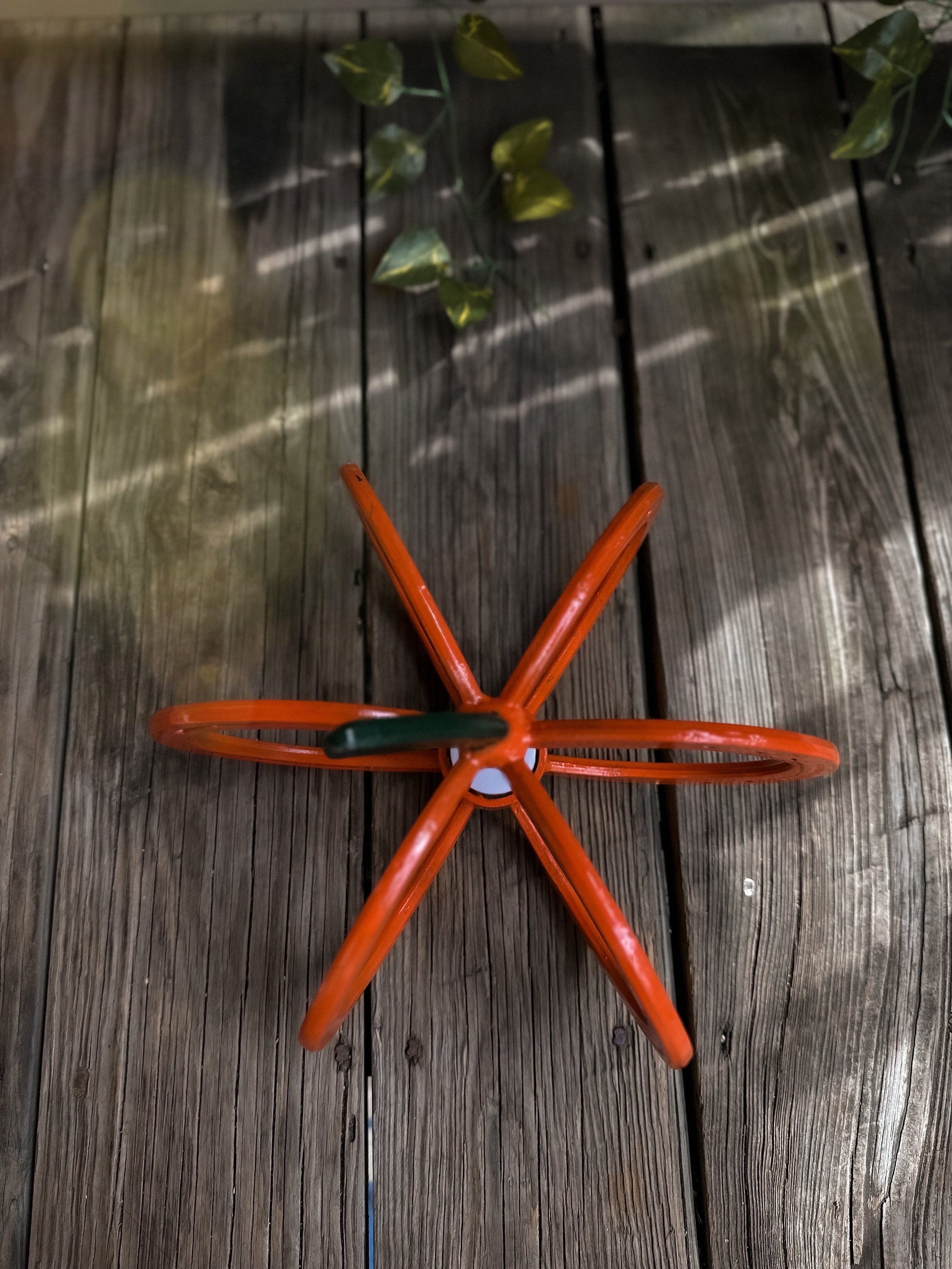 Welded Horseshoe Pumpkin 🎃 – Autumn Candle Decoration